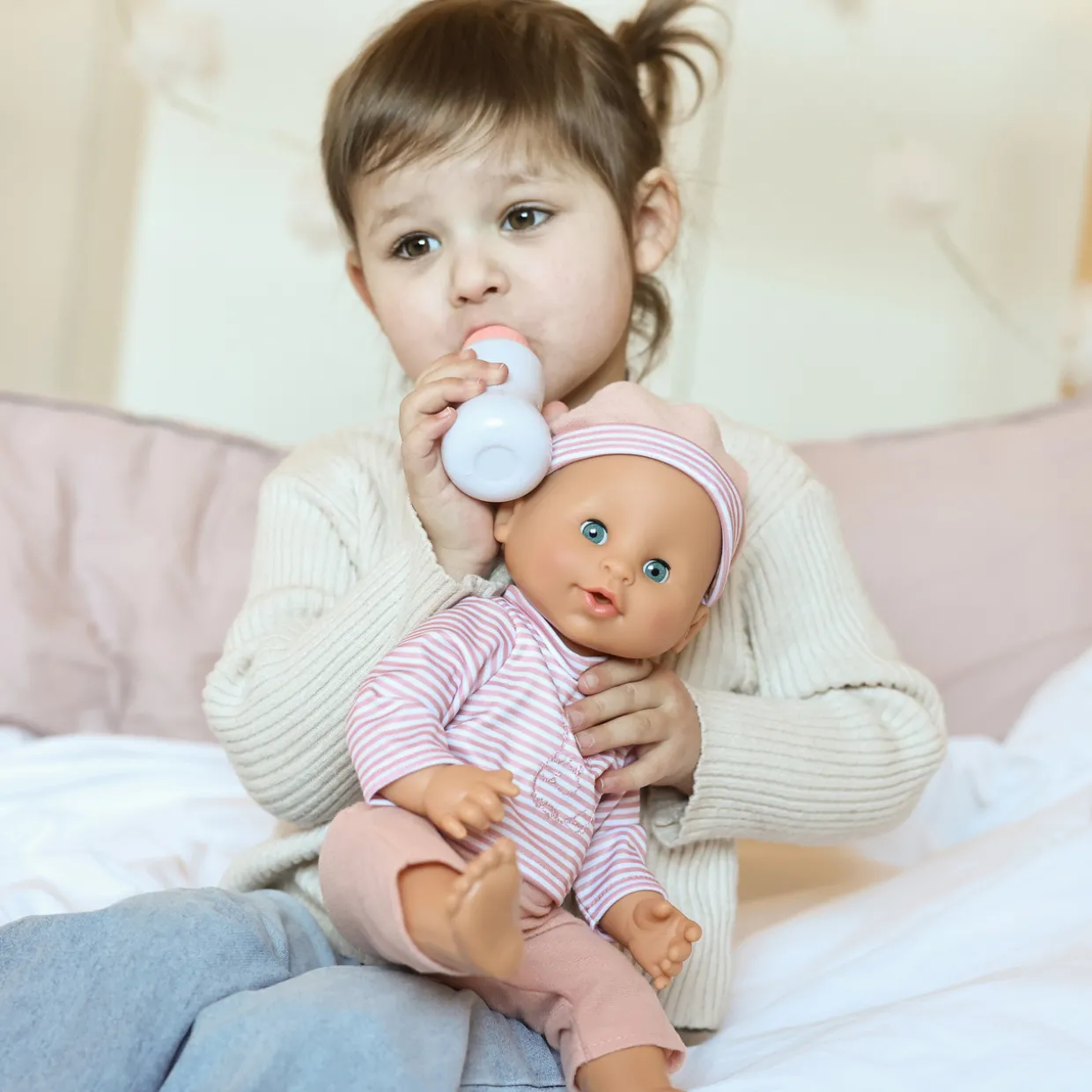 BABYDOCKA ÄTA VÄTA SARA