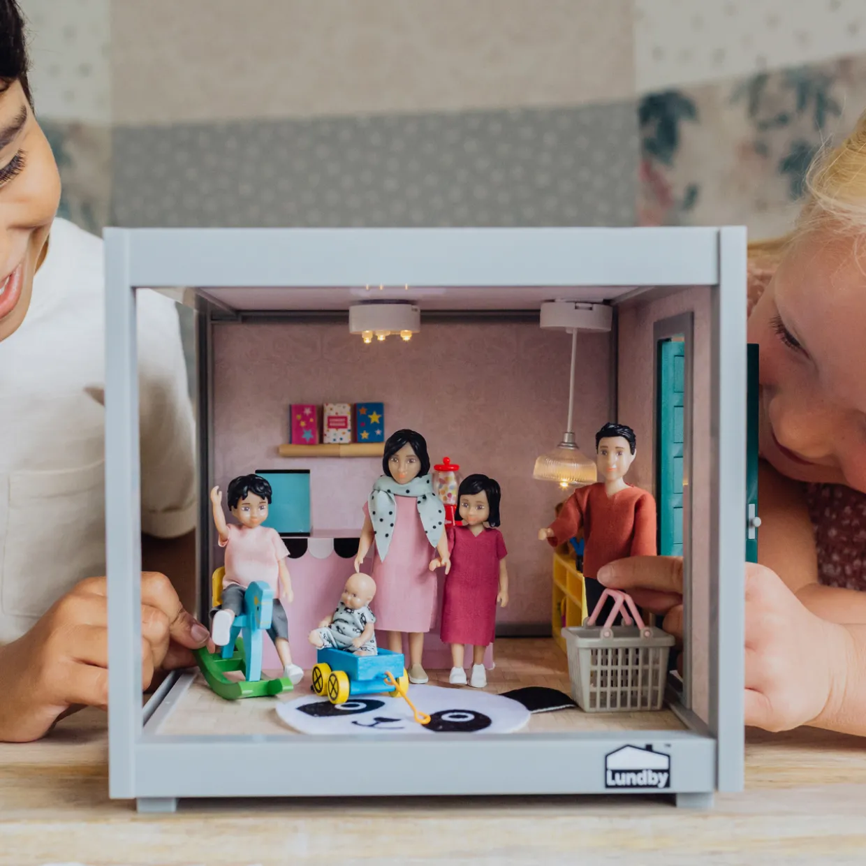 LUNDBY DOCKHUSTILLBEHÖR AFFÄR